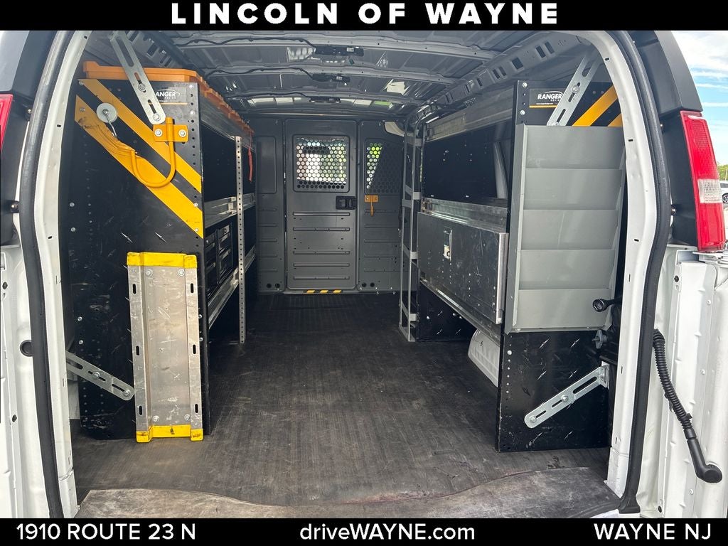 2023 GMC Savana 2500 Work Van