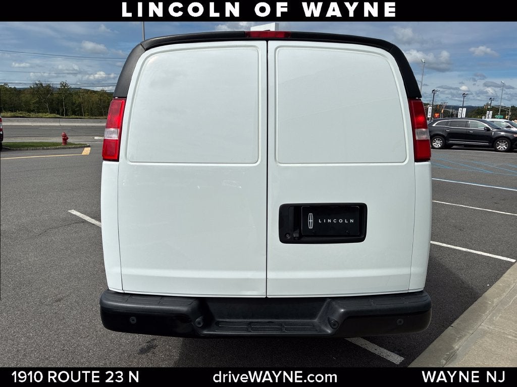 2022 GMC Savana 2500 Work Van
