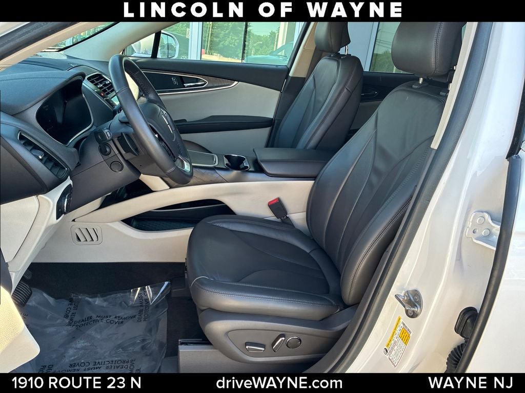2019 Lincoln Nautilus Select