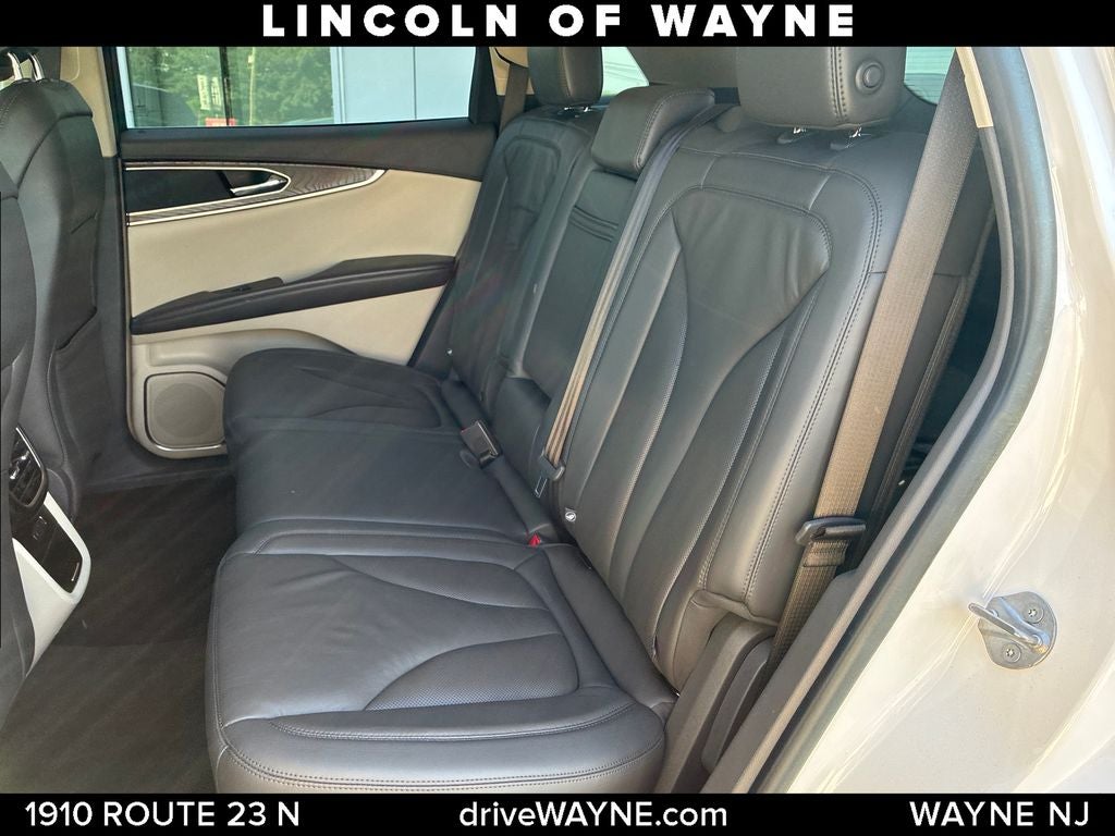 2019 Lincoln Nautilus Select