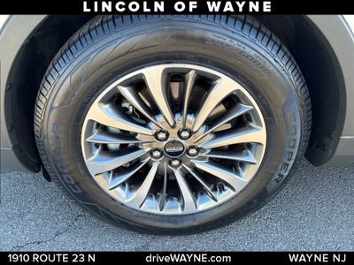 2019 Lincoln Nautilus Select
