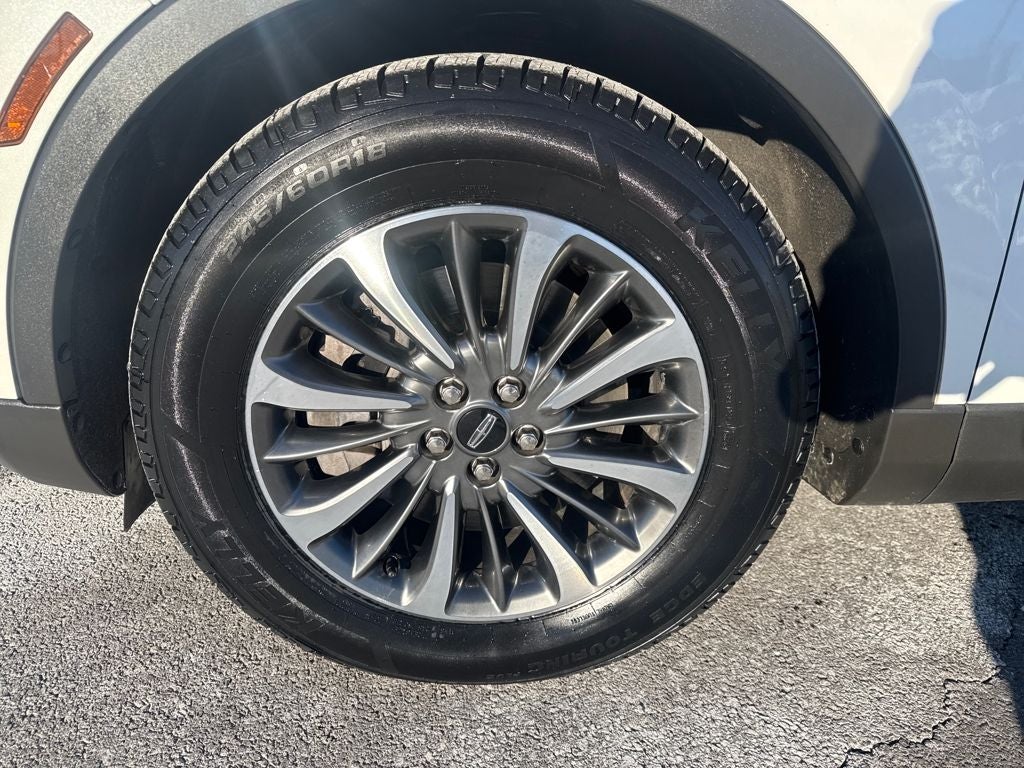 2022 Lincoln Nautilus Standard