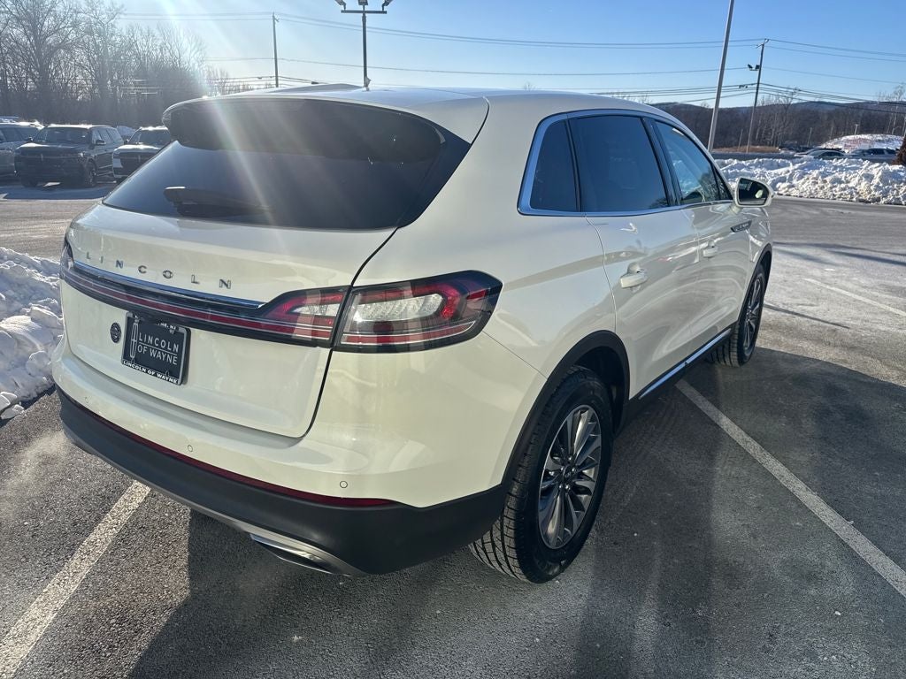 2022 Lincoln Nautilus Standard
