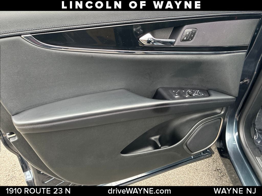 2023 Lincoln Nautilus Standard