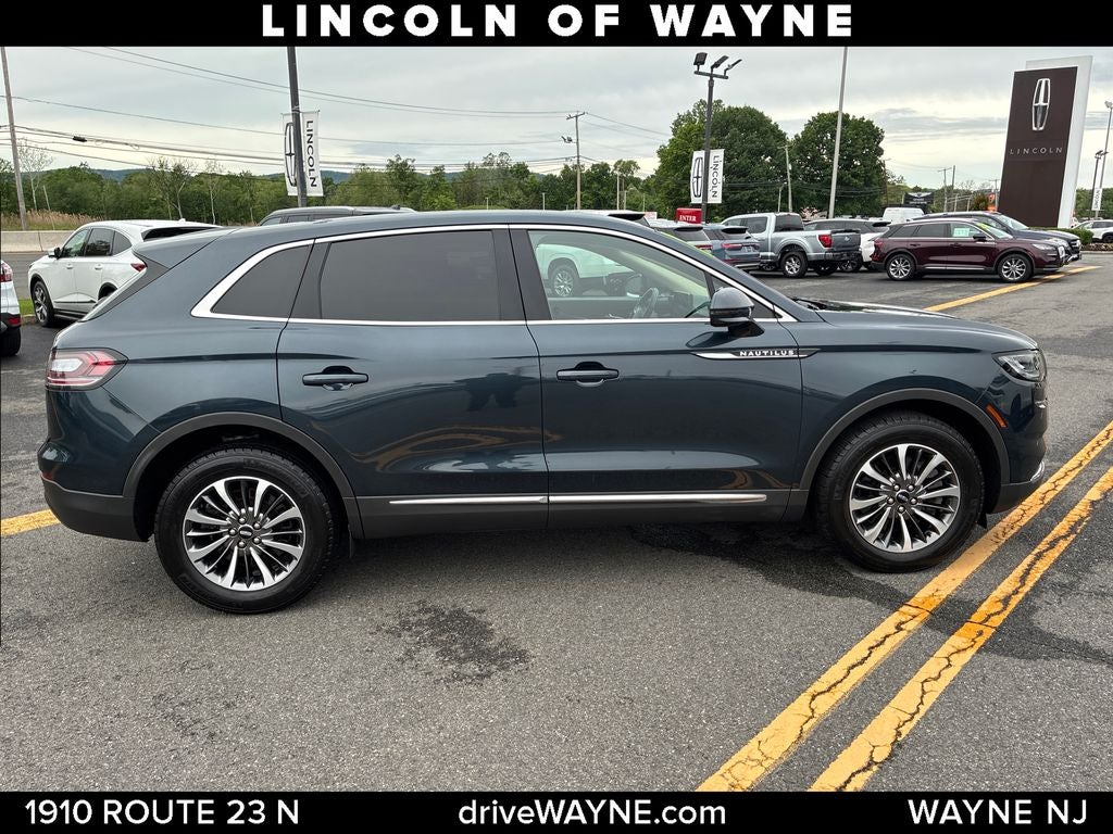 2023 Lincoln Nautilus Standard