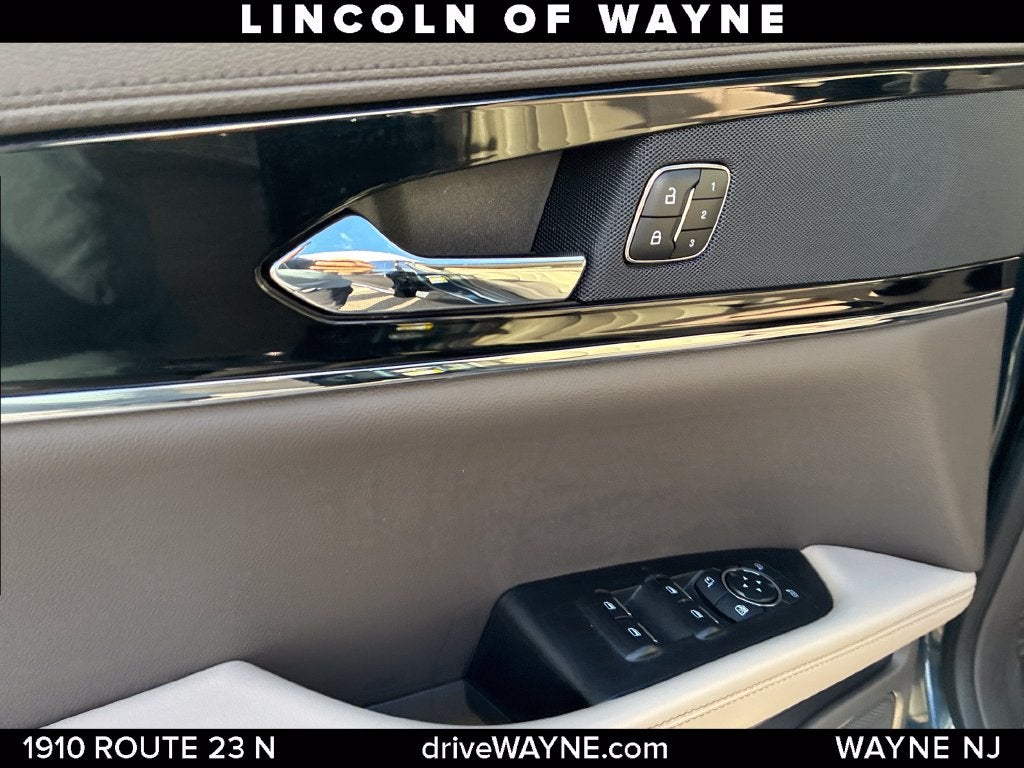 2023 Lincoln Nautilus Standard