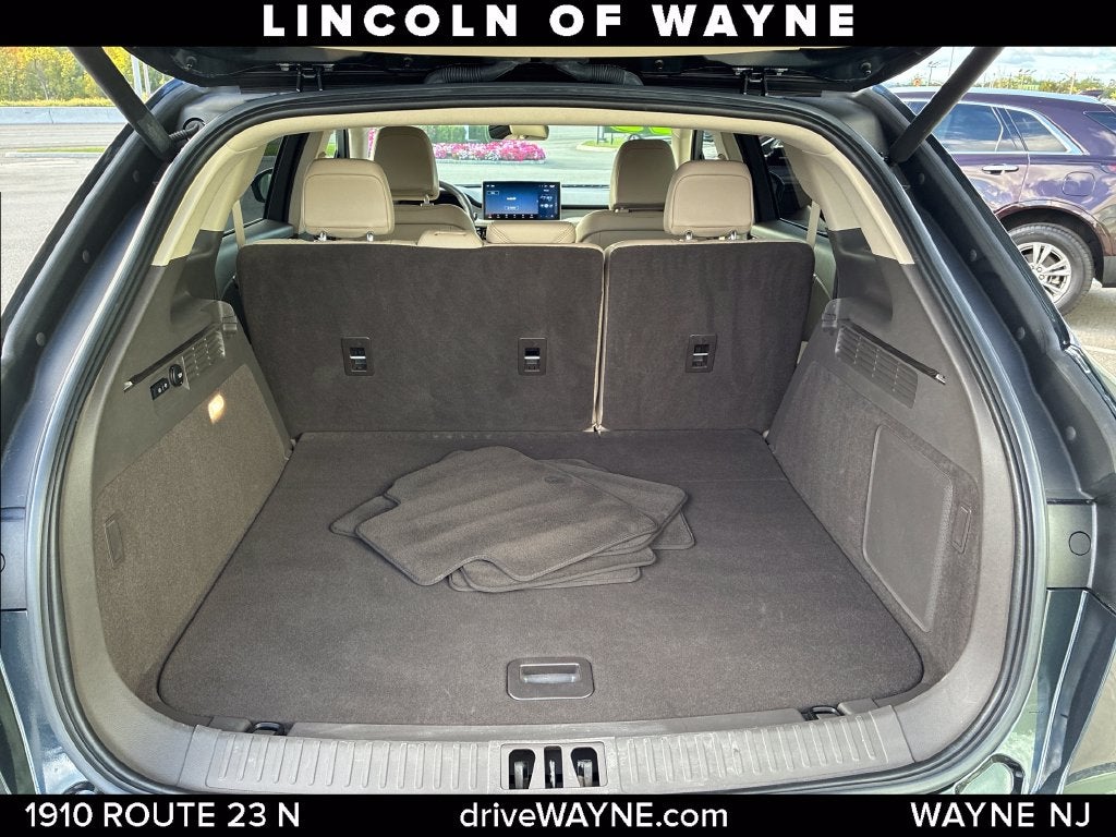 2023 Lincoln Nautilus Standard