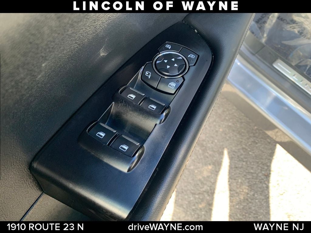 2022 Lincoln Nautilus Standard