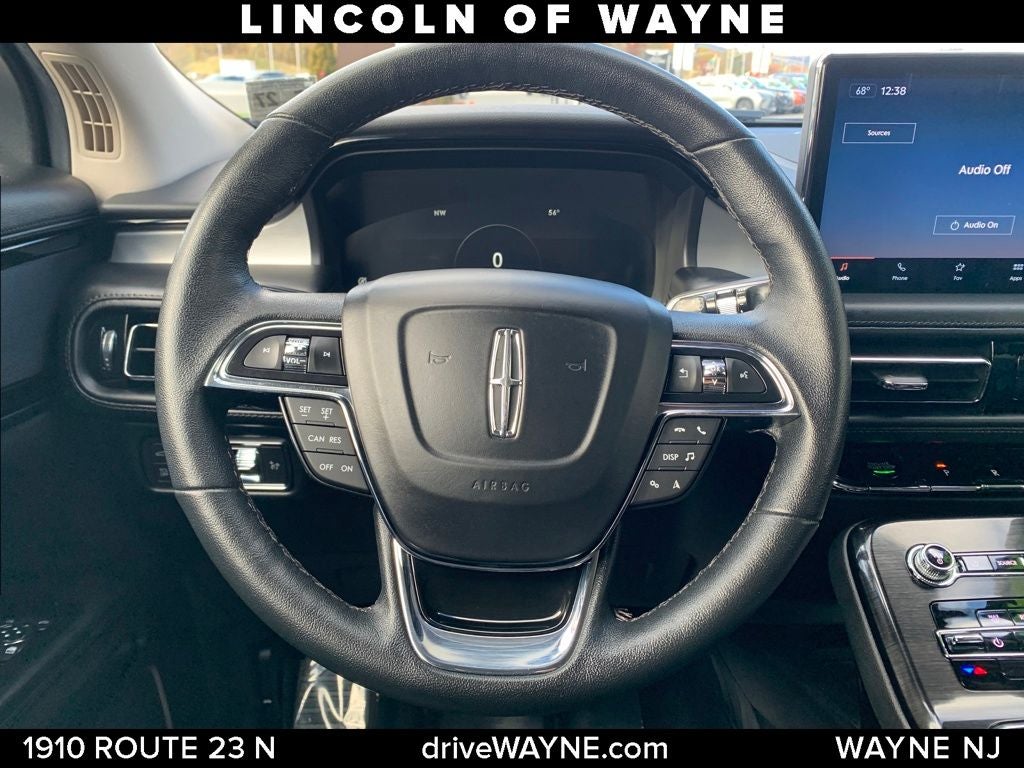 2022 Lincoln Nautilus Standard