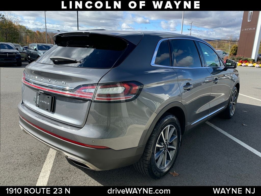 2022 Lincoln Nautilus Standard