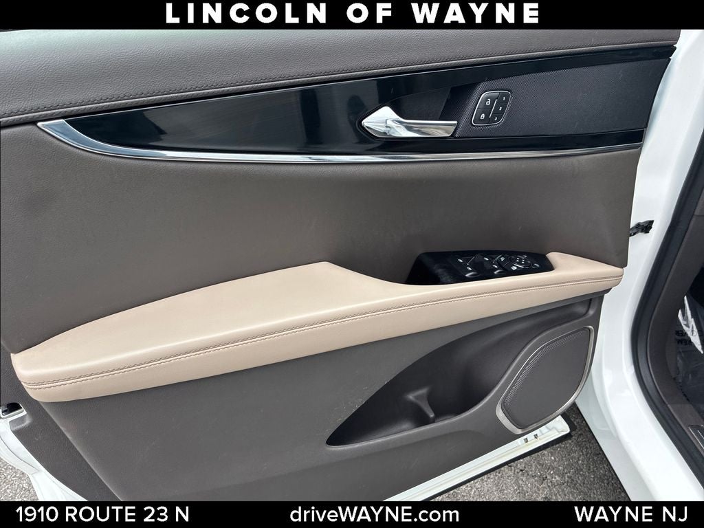 2022 Lincoln Nautilus Standard