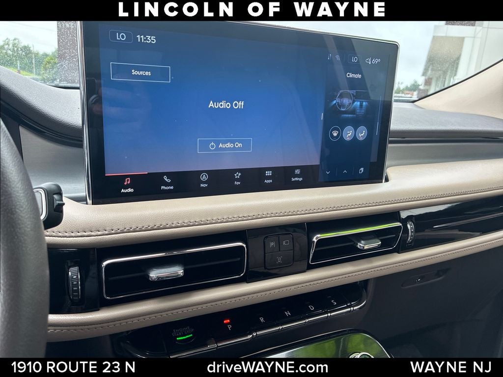 2022 Lincoln Nautilus Standard