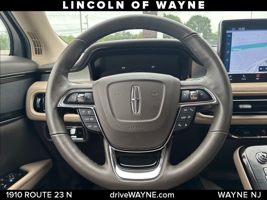 2022 Lincoln Nautilus Standard