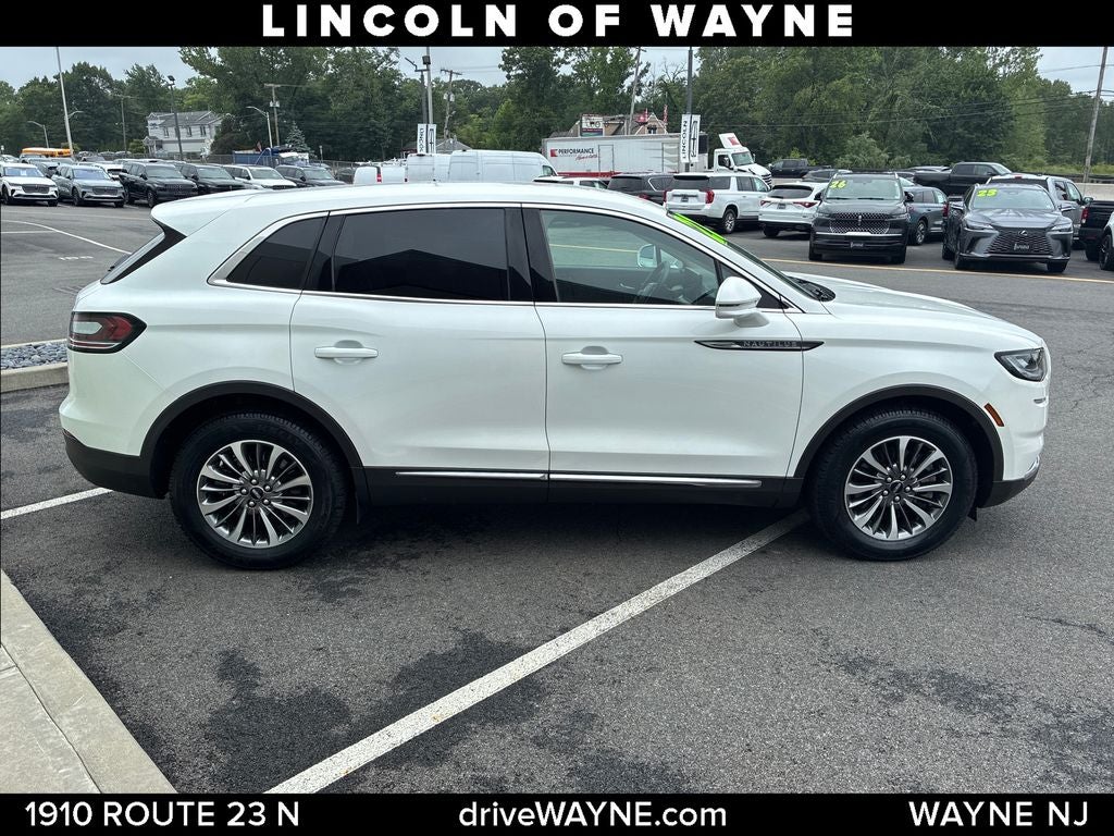 2022 Lincoln Nautilus Standard