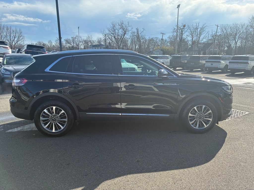 2023 Lincoln Nautilus Standard