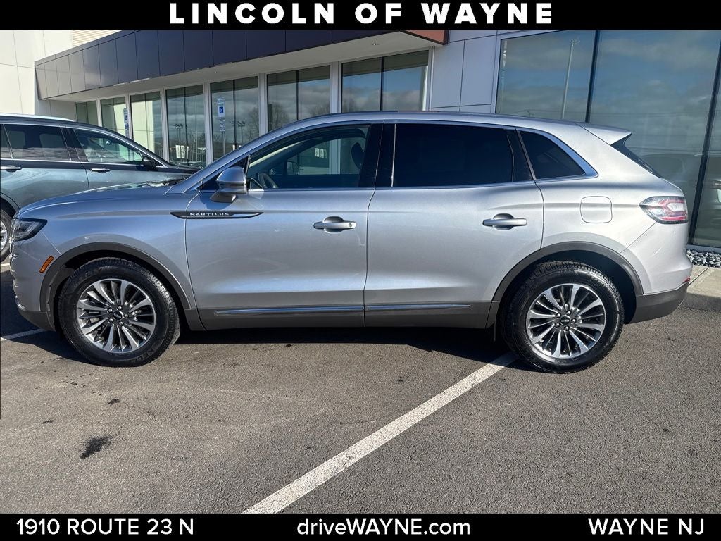 2023 Lincoln Nautilus Standard