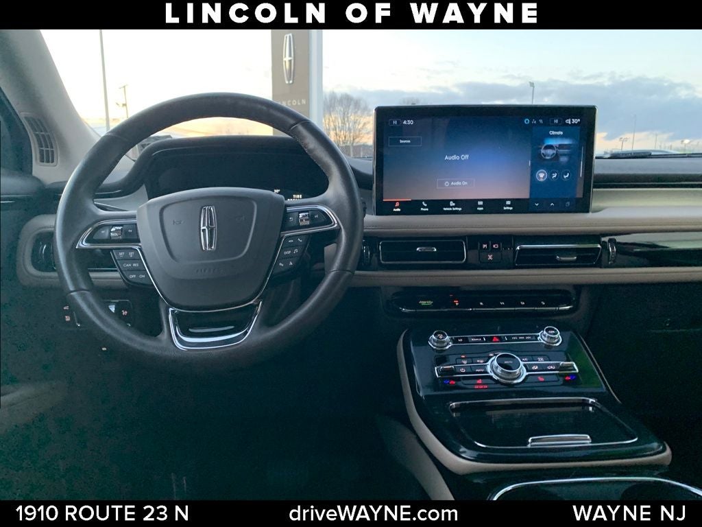 2022 Lincoln Nautilus Standard