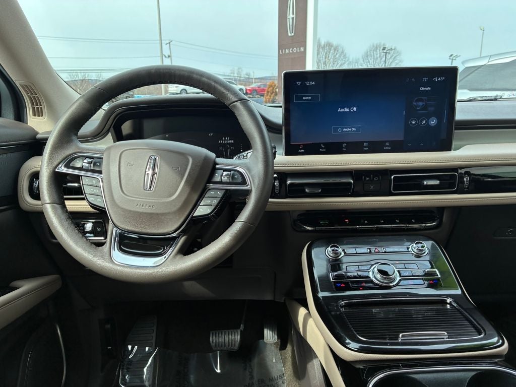 2022 Lincoln Nautilus Standard