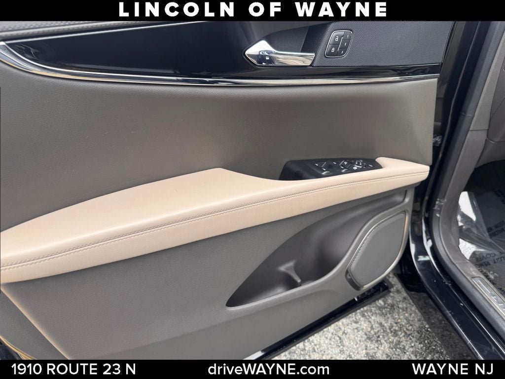 2022 Lincoln Nautilus Standard