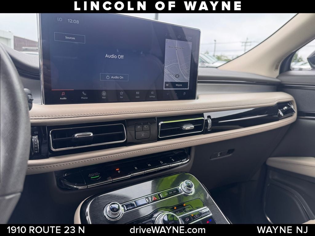 2022 Lincoln Nautilus Standard