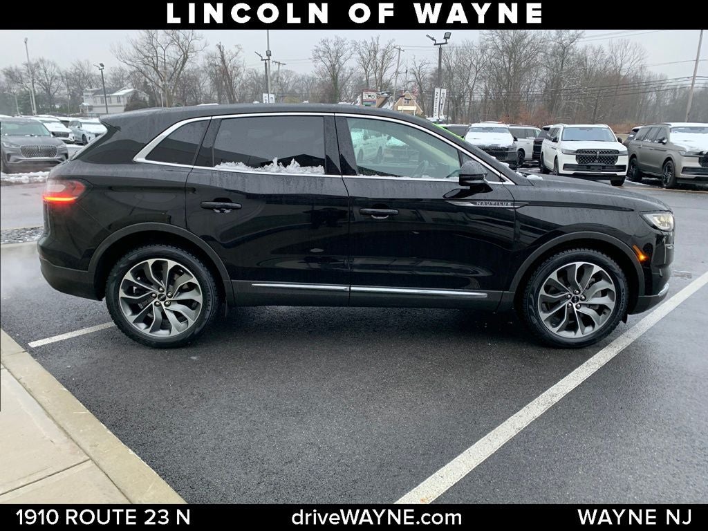 2022 Lincoln Nautilus Reserve