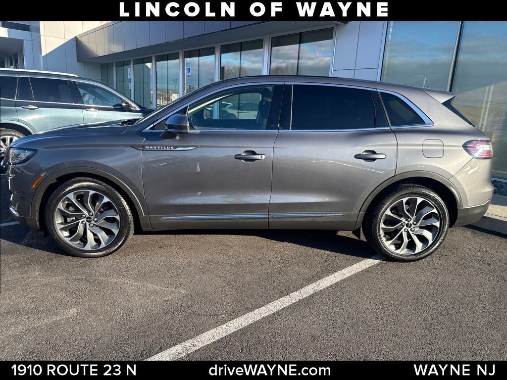 2022 Lincoln Nautilus Reserve