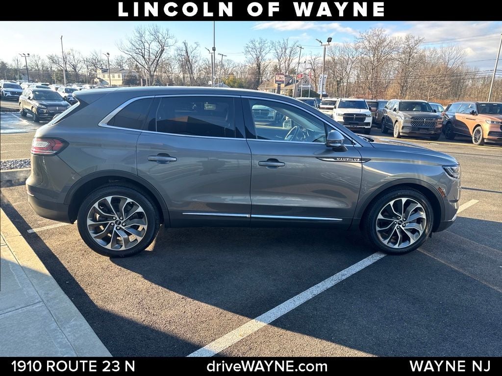 2022 Lincoln Nautilus Reserve