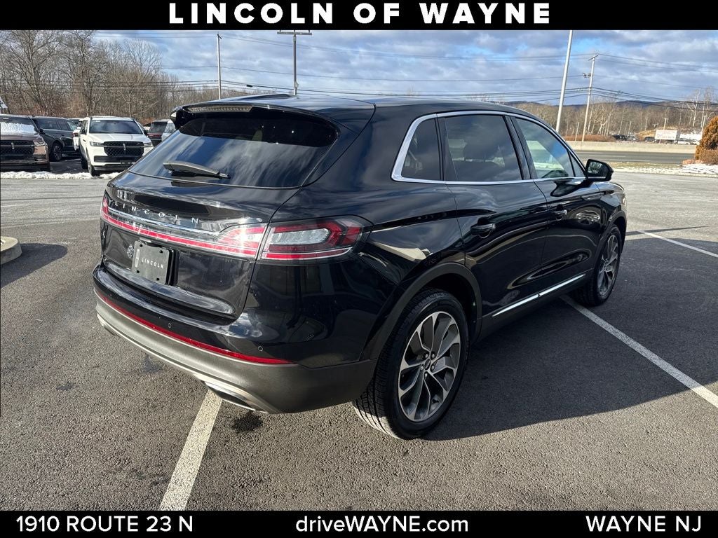 2022 Lincoln Nautilus Reserve