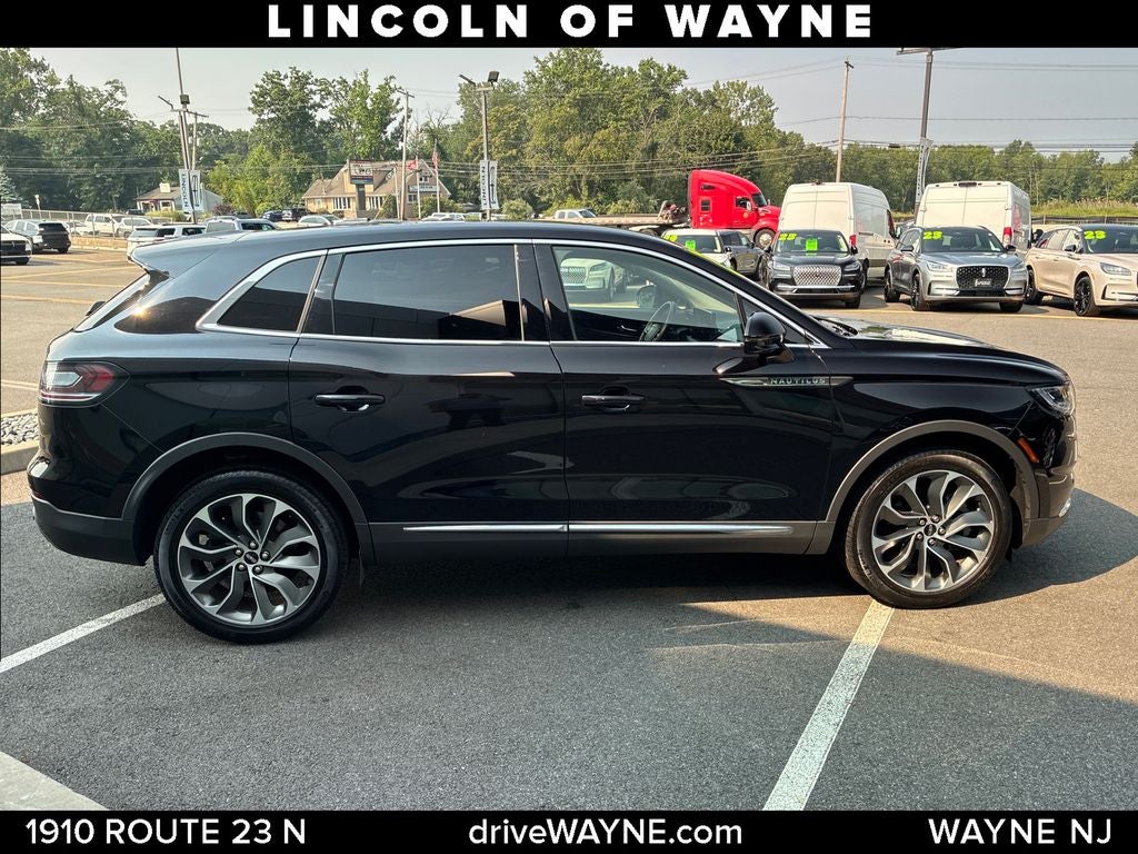 2022 Lincoln Nautilus Reserve