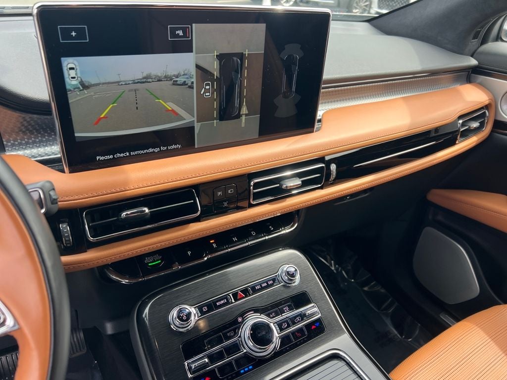 2022 Lincoln Nautilus Black Label