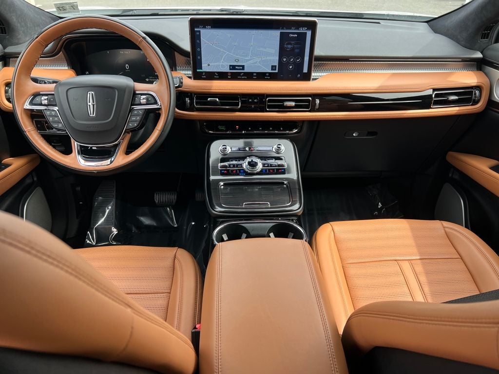 2022 Lincoln Nautilus Black Label