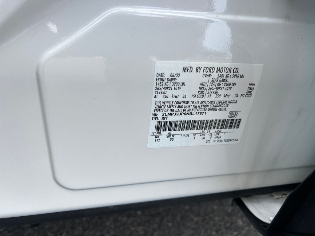 2022 Lincoln Nautilus Black Label