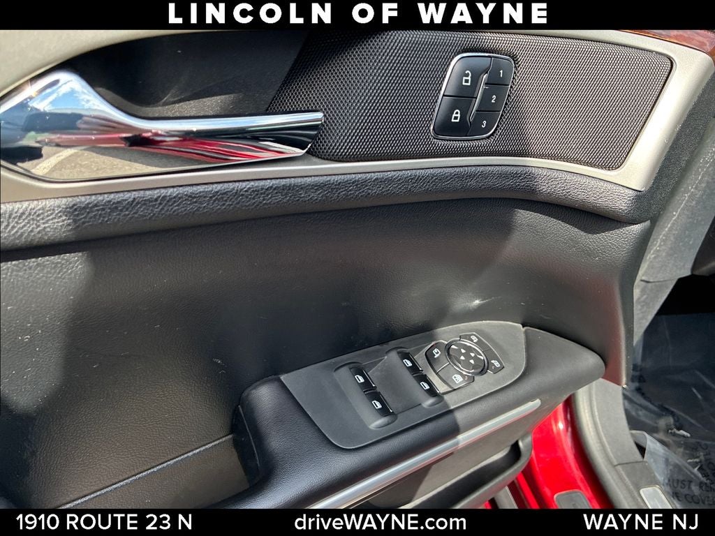 2016 Lincoln MKZ Base