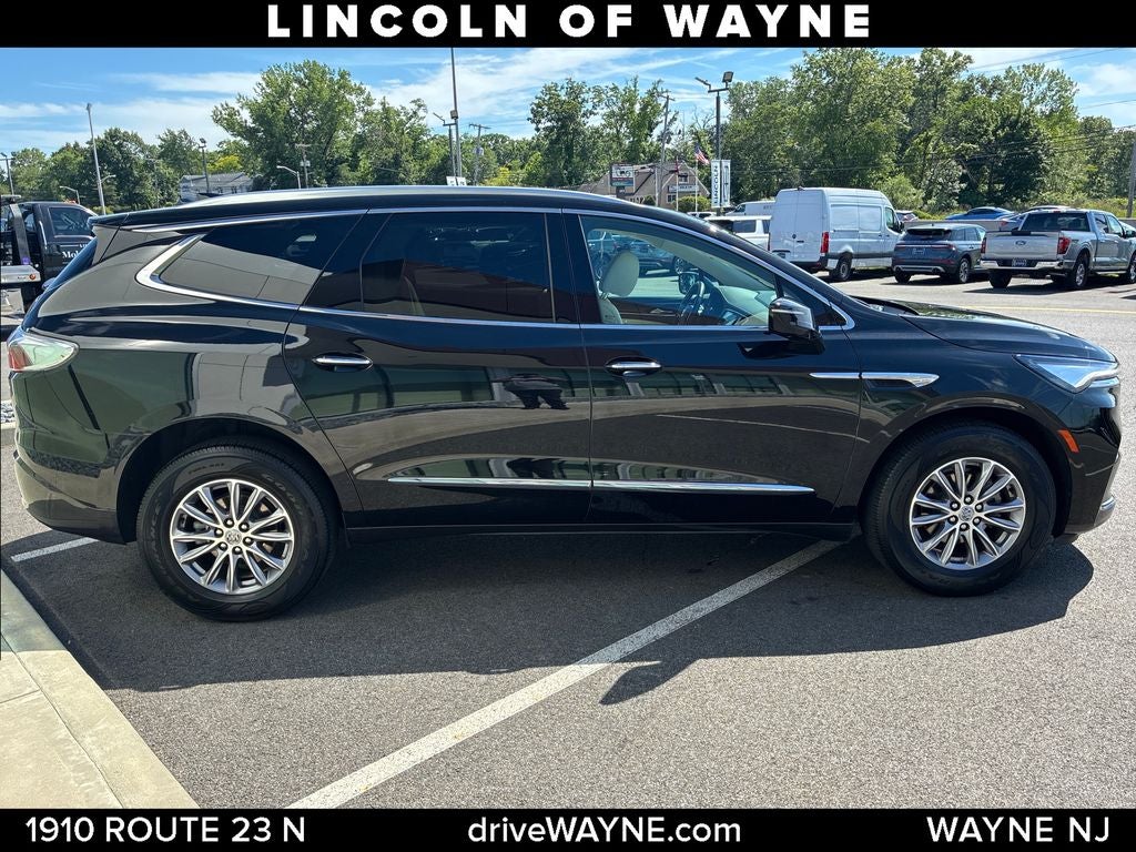2024 Buick Enclave Essence