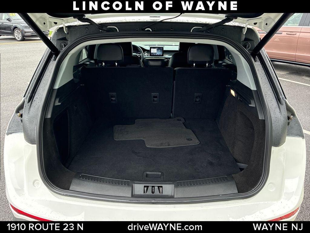 2022 Lincoln Corsair Base