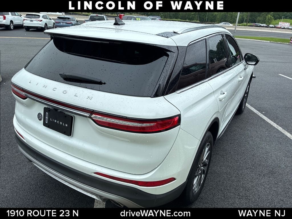 2022 Lincoln Corsair Base