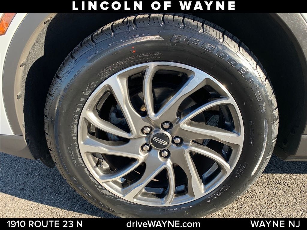2022 Lincoln Corsair Standard