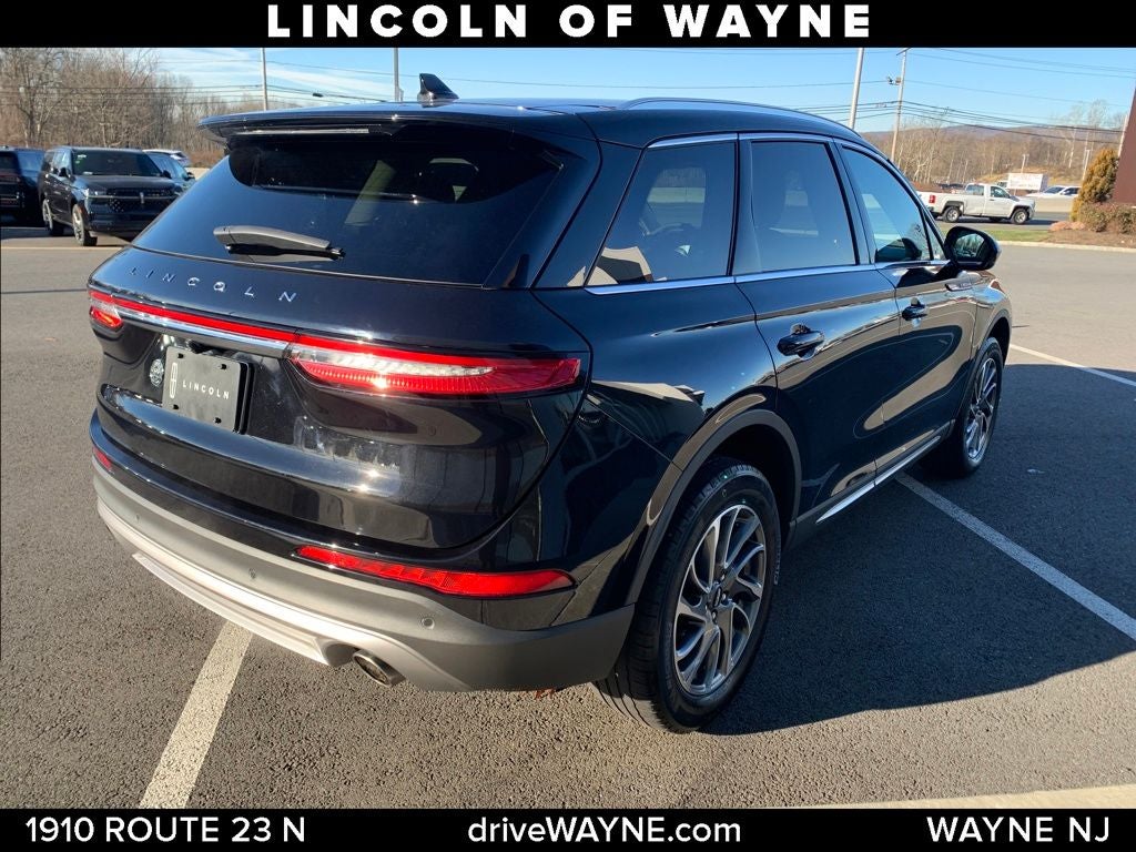 2022 Lincoln Corsair Standard