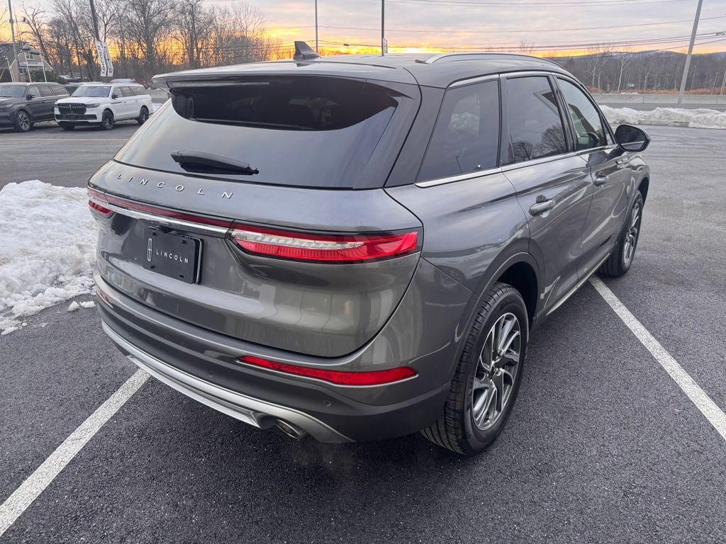 2022 Lincoln Corsair Standard