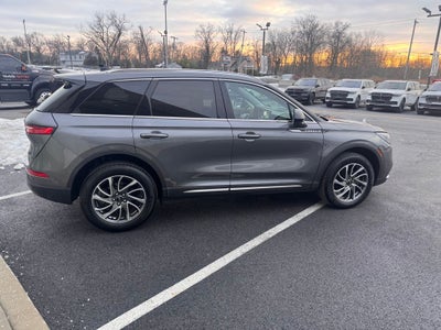 2022 Lincoln Corsair Standard