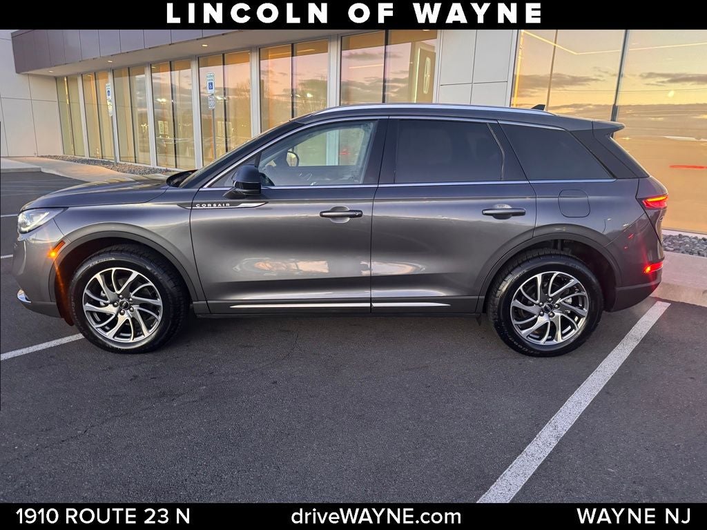 2022 Lincoln Corsair Standard