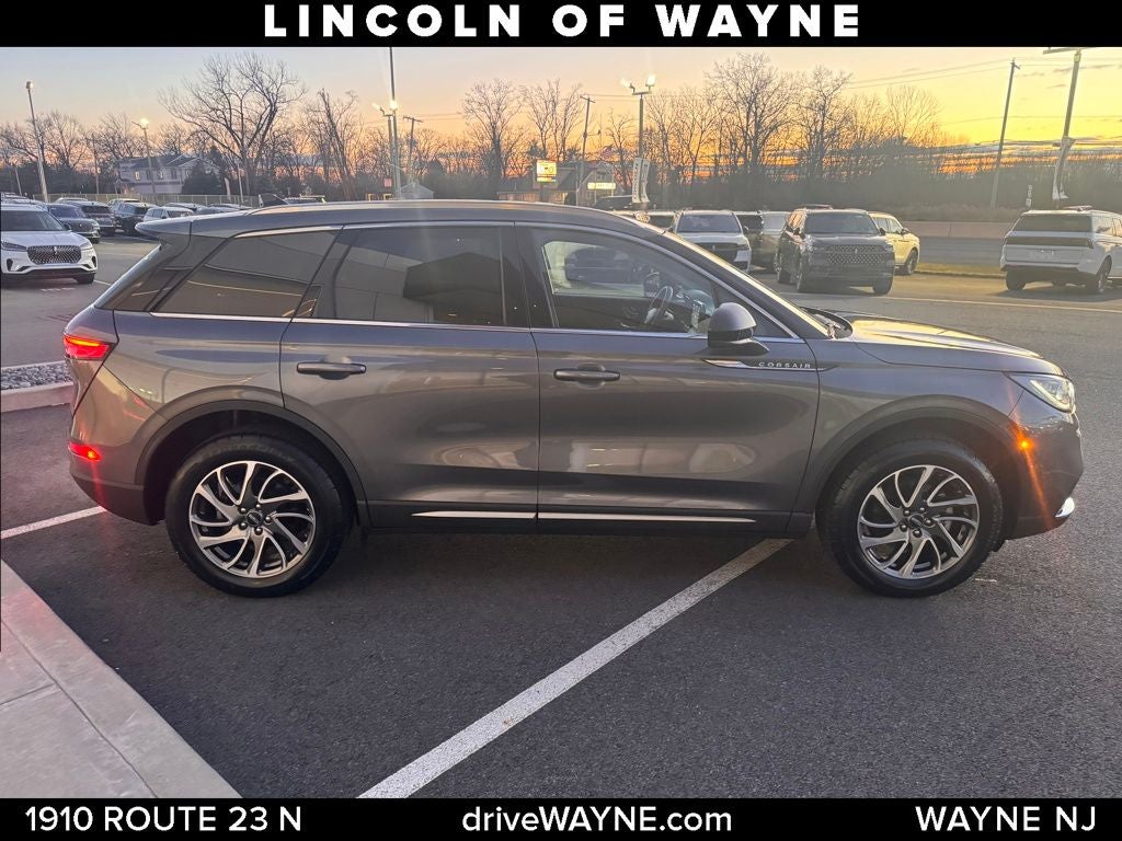 2022 Lincoln Corsair Standard