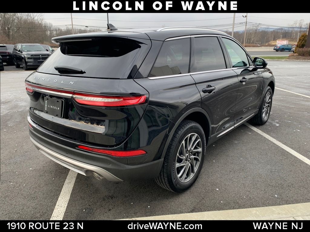 2022 Lincoln Corsair Standard