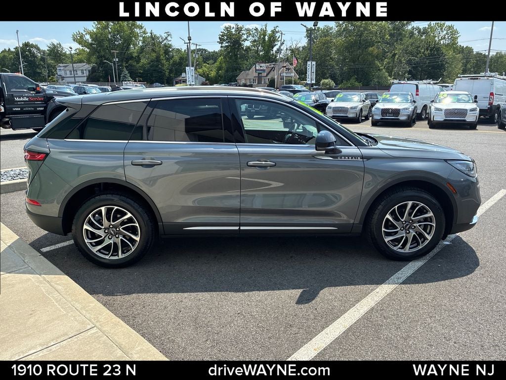 2022 Lincoln Corsair Standard