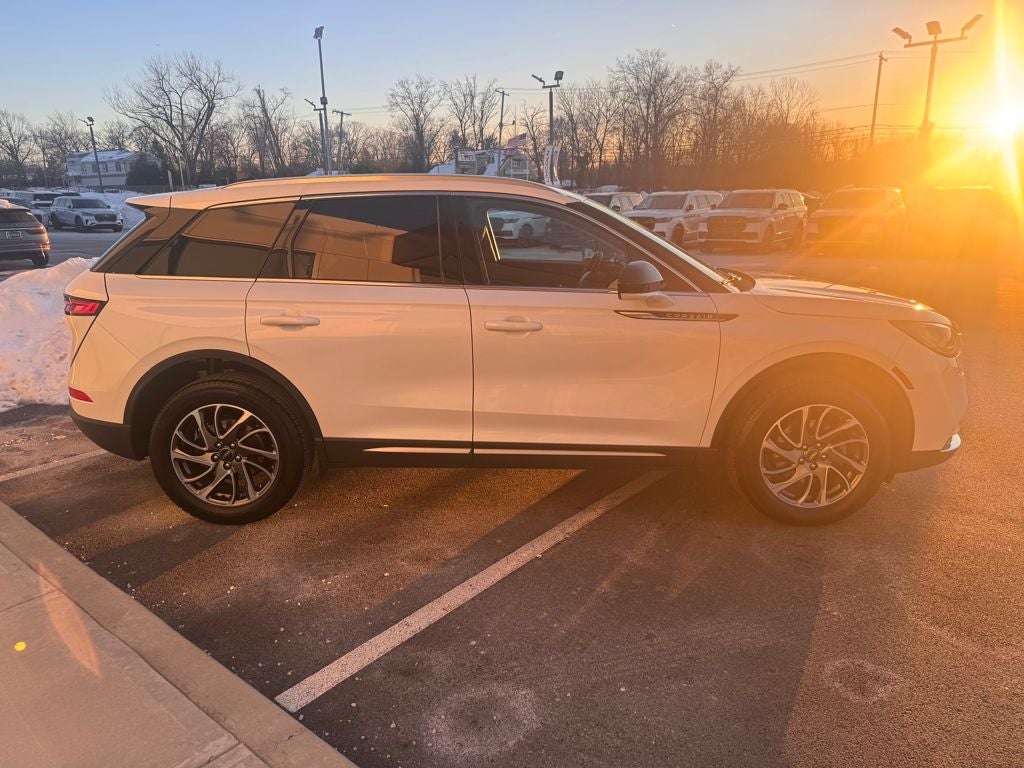 2022 Lincoln Corsair Standard