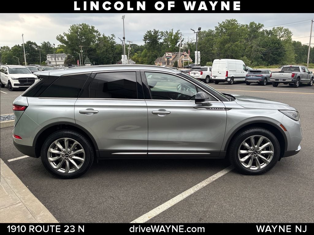 2022 Lincoln Corsair Standard