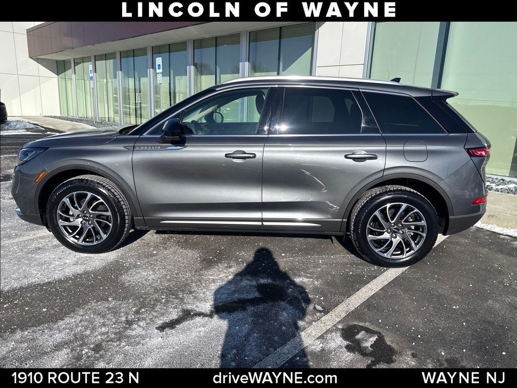 2022 Lincoln Corsair Standard