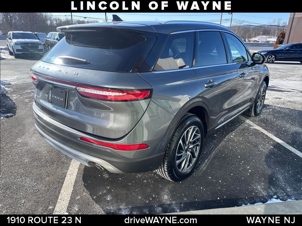 2022 Lincoln Corsair Standard