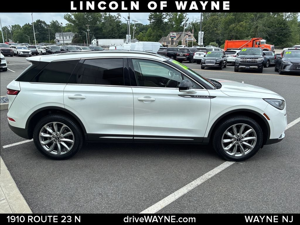 2022 Lincoln Corsair Standard