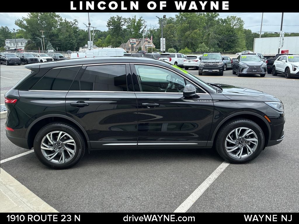 2023 Lincoln Corsair Standard